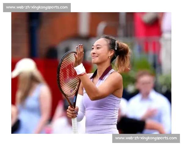 郑钦文教科书级放小球戏耍阿尼西莫娃,决胜盘关键分引爆全场!