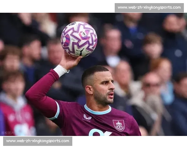 埃弗顿截胡费内巴切 沃克留英超冲击百场里程碑